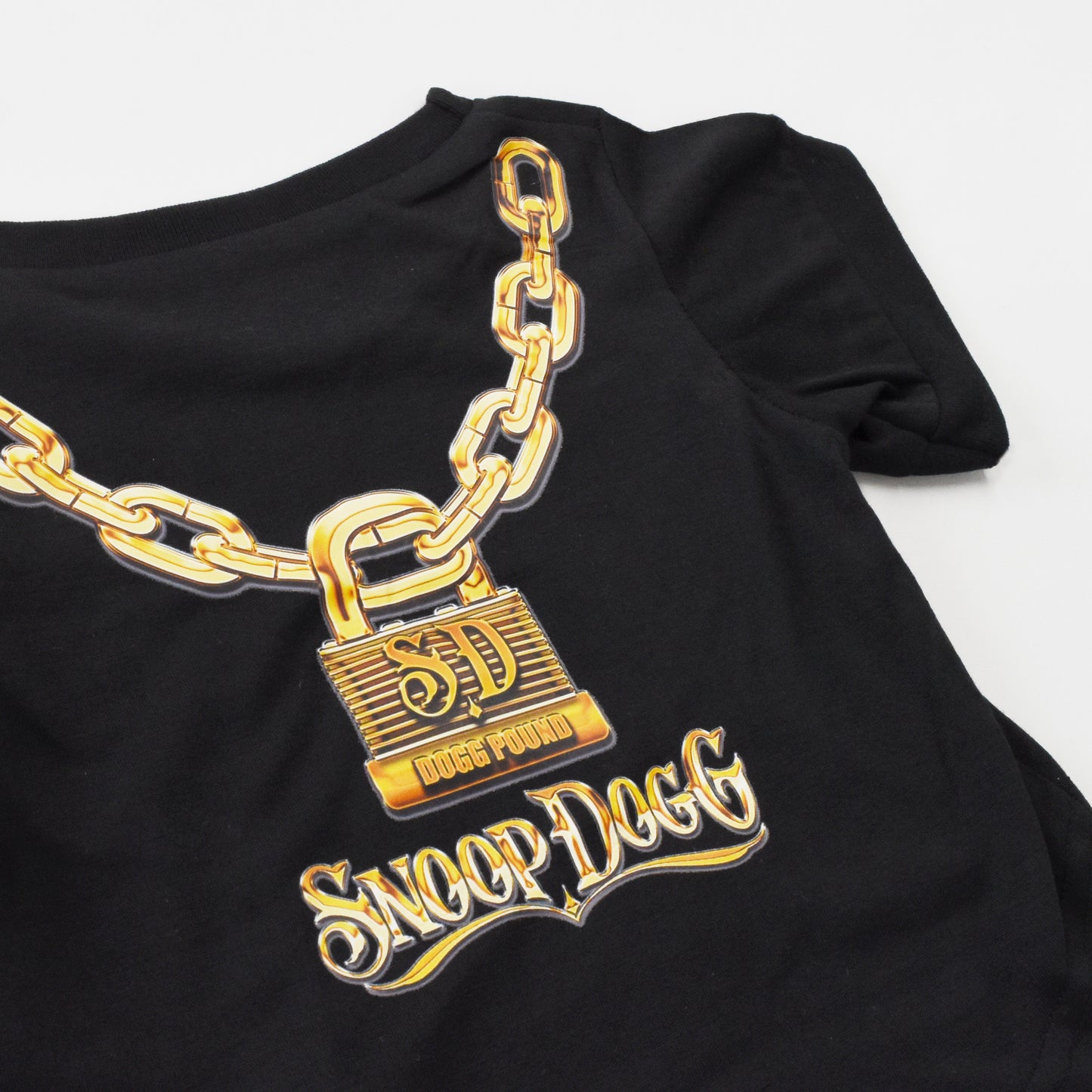 A close up of the Off The Chain Deluxe Pet T-Shirt design.